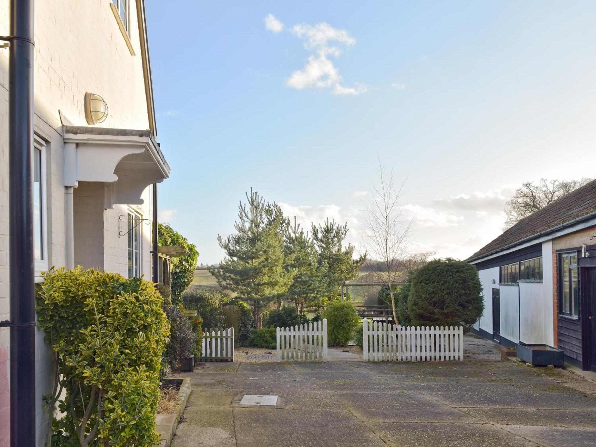 Granary Cottage Bentley  外观 照片